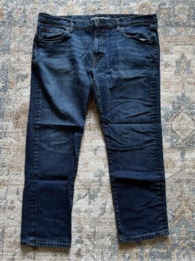 Amazon Essentials Men’s Dark Blue Slim Jeans
